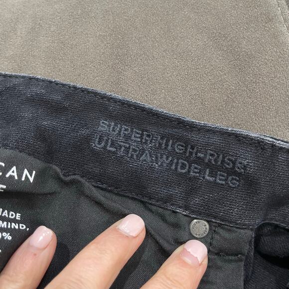 American Eagle Super High-Rise Ultra Wide Leg Jeans Black Denim Sz 12 Short - Picture 4 of 9
